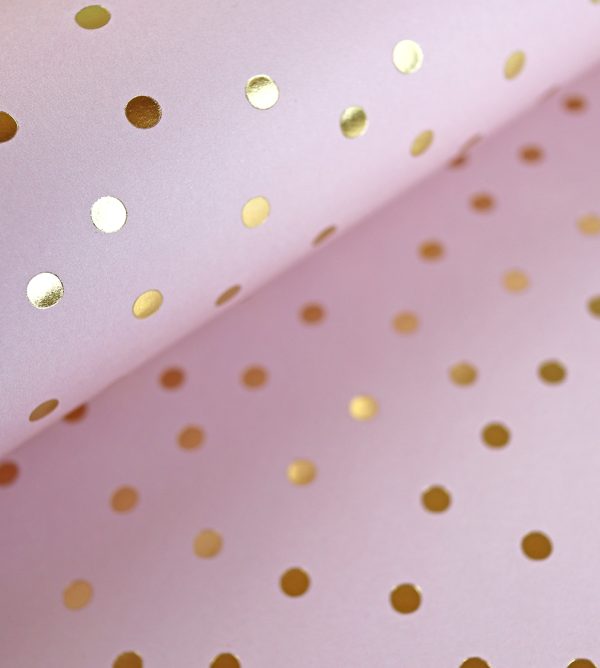 Cartulina especial con topos foil dorados y color rosa en la base. Diseñada por Alúa Cid