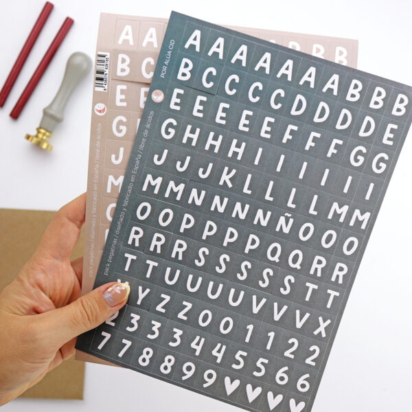 Set de 2 alfabetos adhesivos Aridad, para agenda, manualidades o rotular álbumes de fotos