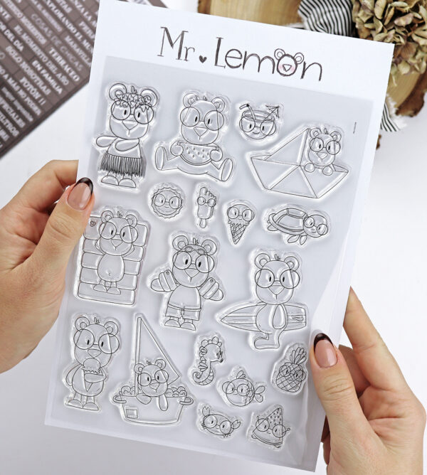 Set de sellos Mr Lemon en en Verano, diseñados por Andrea la gafotas y preparados por Alúa Cid. Para manualidades y scrapbooking
