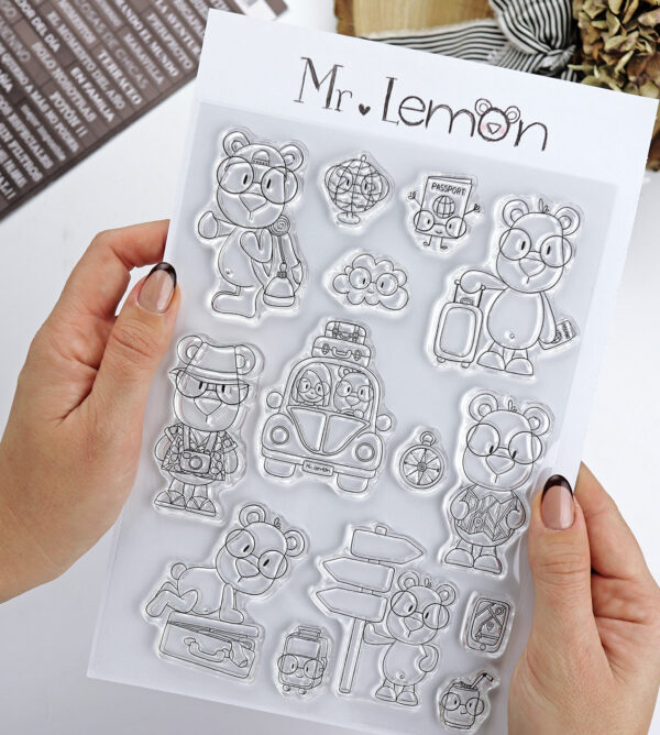 Set de sellos Mr Lemon en Bon voyage, diseñados por Andrea la gafotas y preparados por Alúa Cid. Para manualidades y scrapbooking